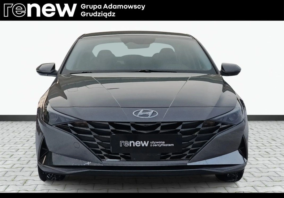 Hyundai Elantra - Zdjęcie 9