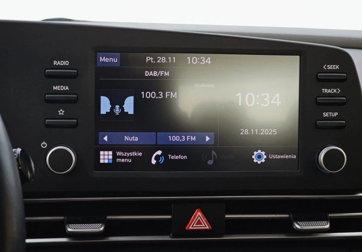 Hyundai Elantra - Zdjęcie 23