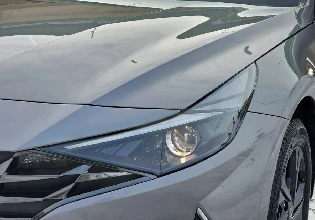 Hyundai Elantra - Zdjęcie 34