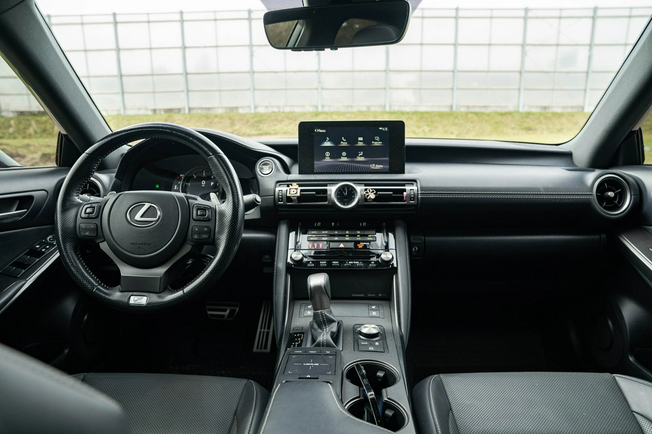 Lexus IS - Zdjęcie 16