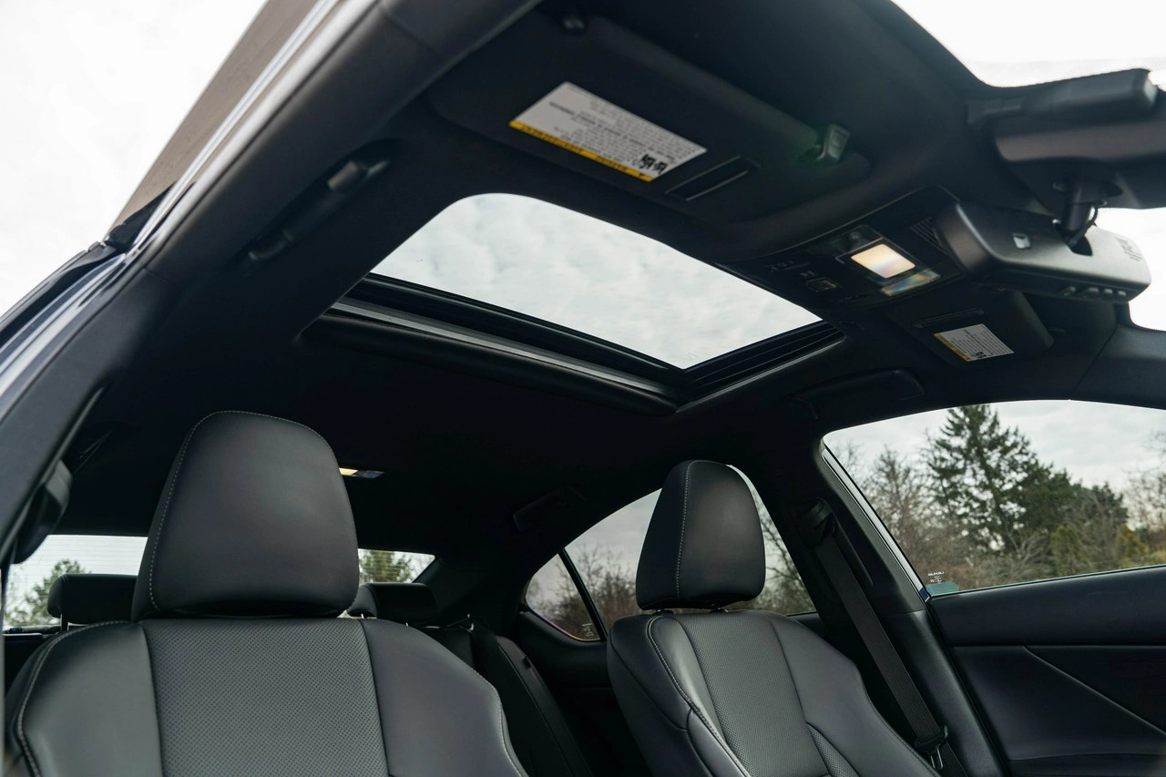 Lexus IS - Zdjęcie 23