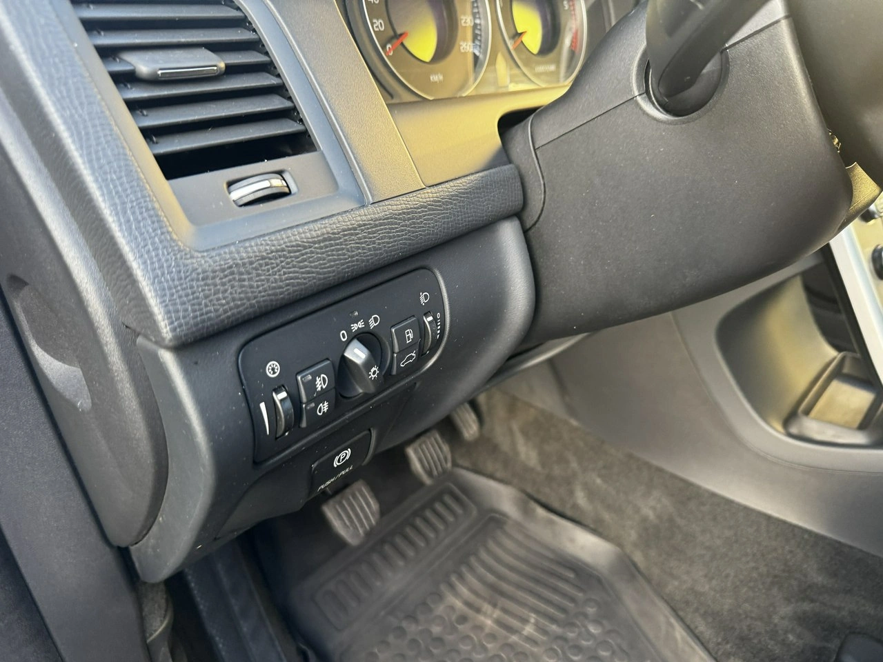 Volvo XC 60 - Zdjęcie 19