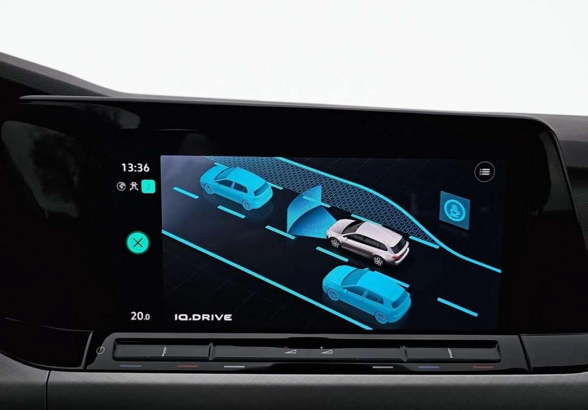 Volkswagen Golf Variant - Zdjęcie 27