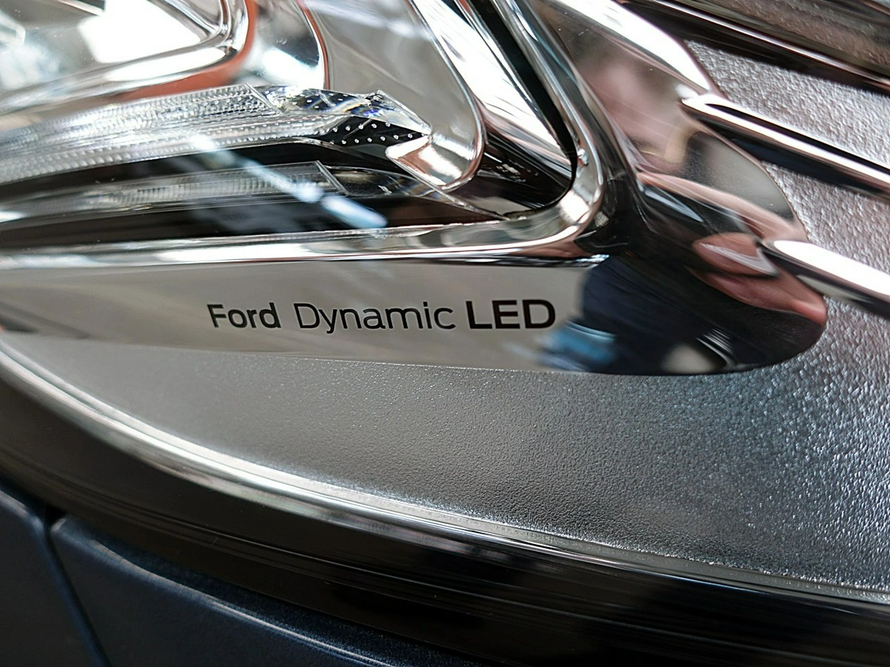 Ford Mondeo - Zdjęcie 21