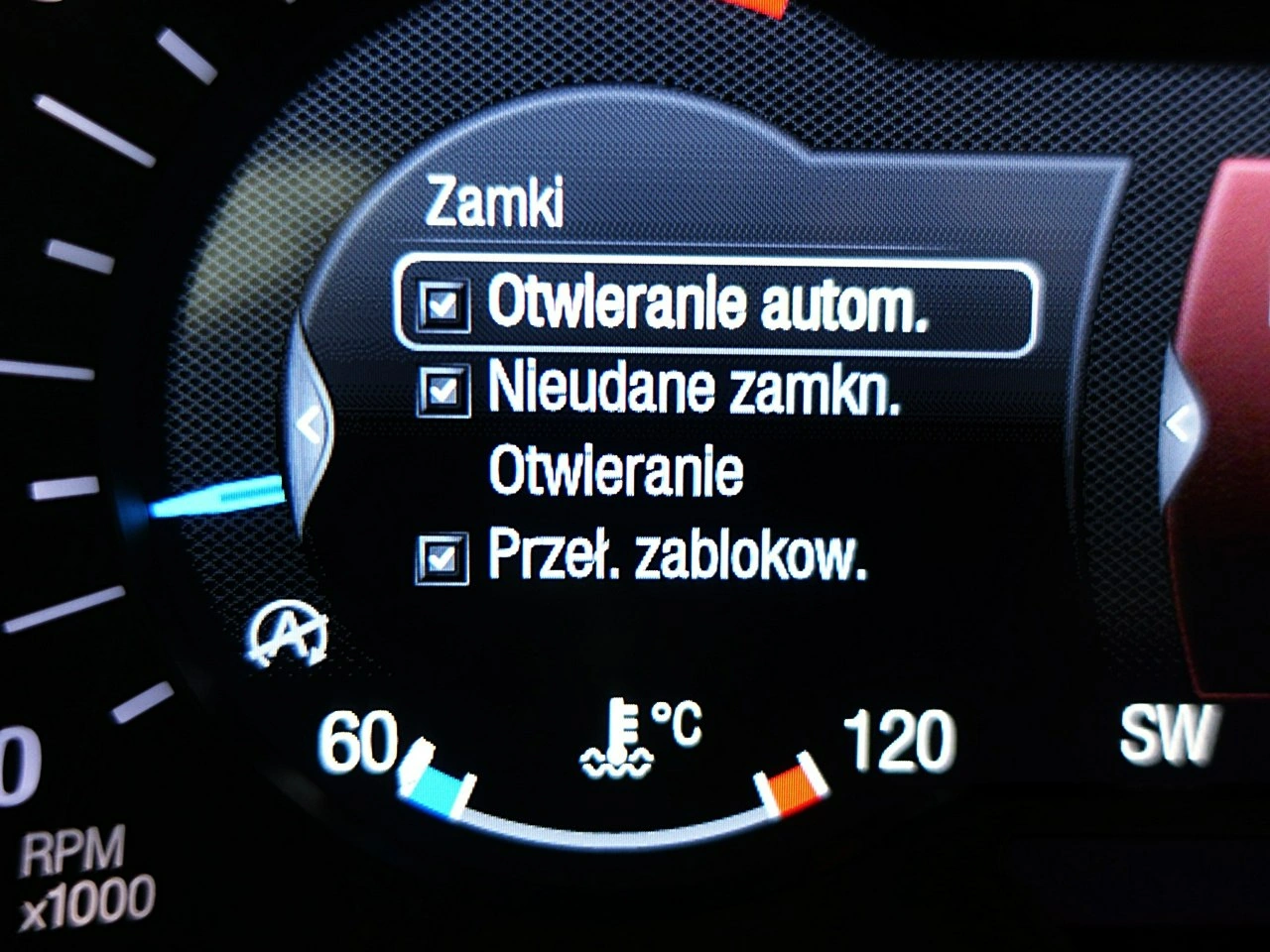 Ford Mondeo - Zdjęcie 43