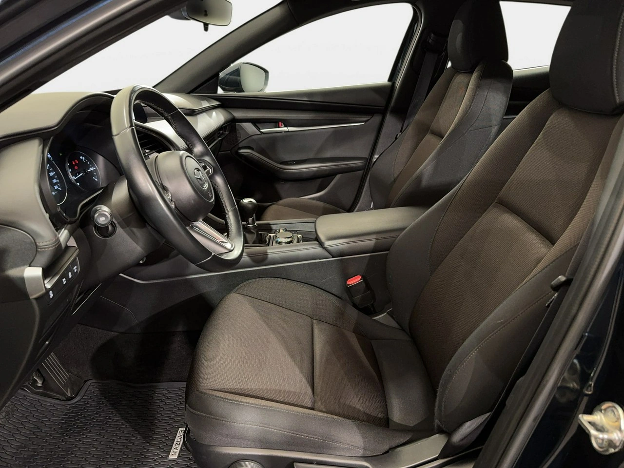 Mazda 3 - Zdjęcie 11