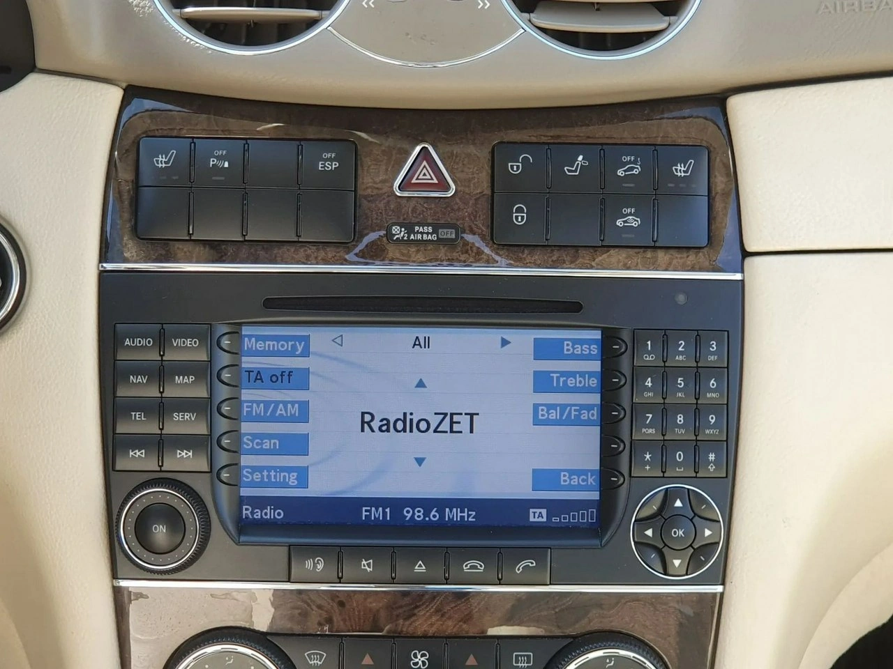 Mercedes CLK 63 AMG - Zdjęcie 30