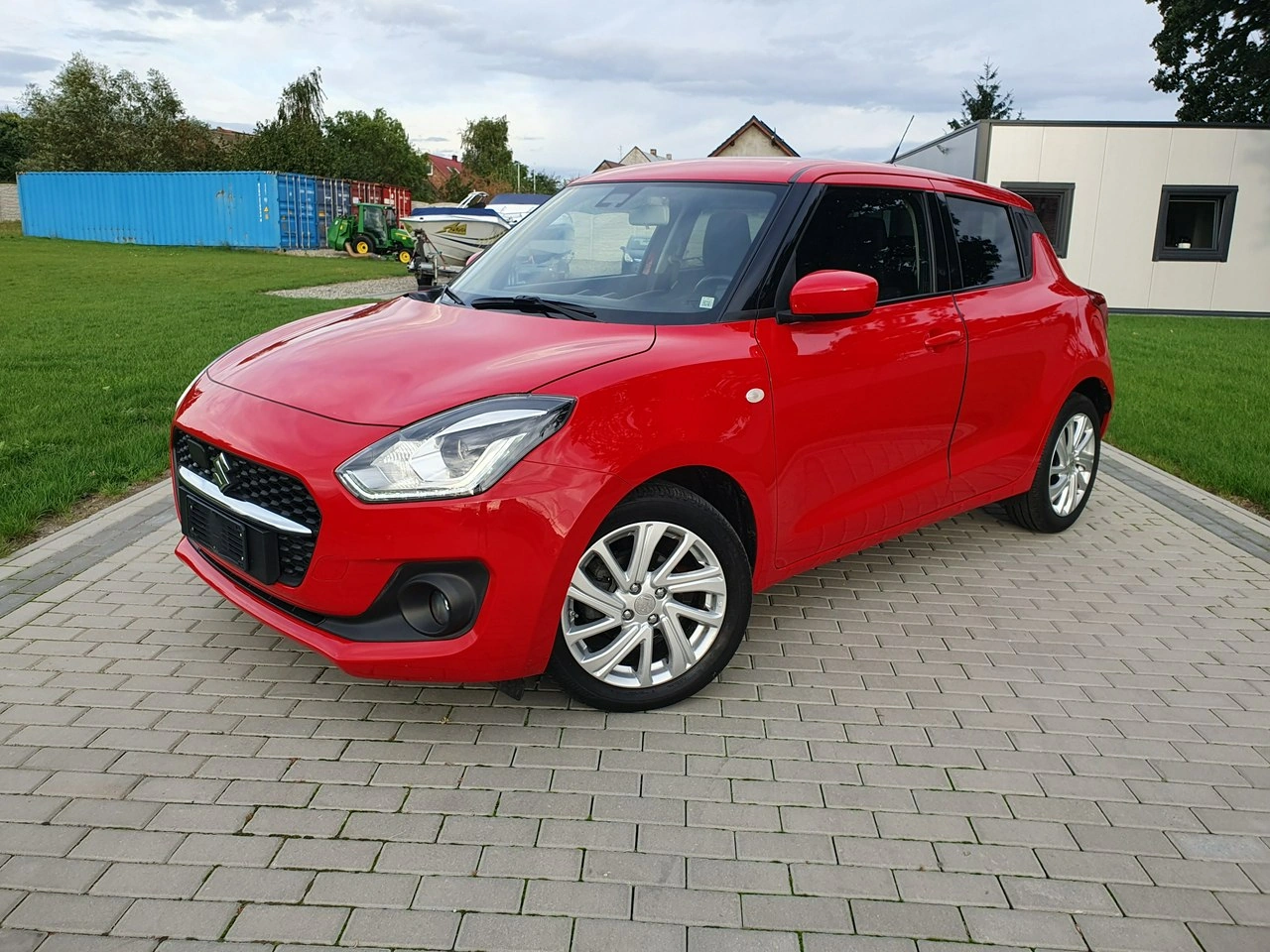 Suzuki Swift - Główne zdjęcie