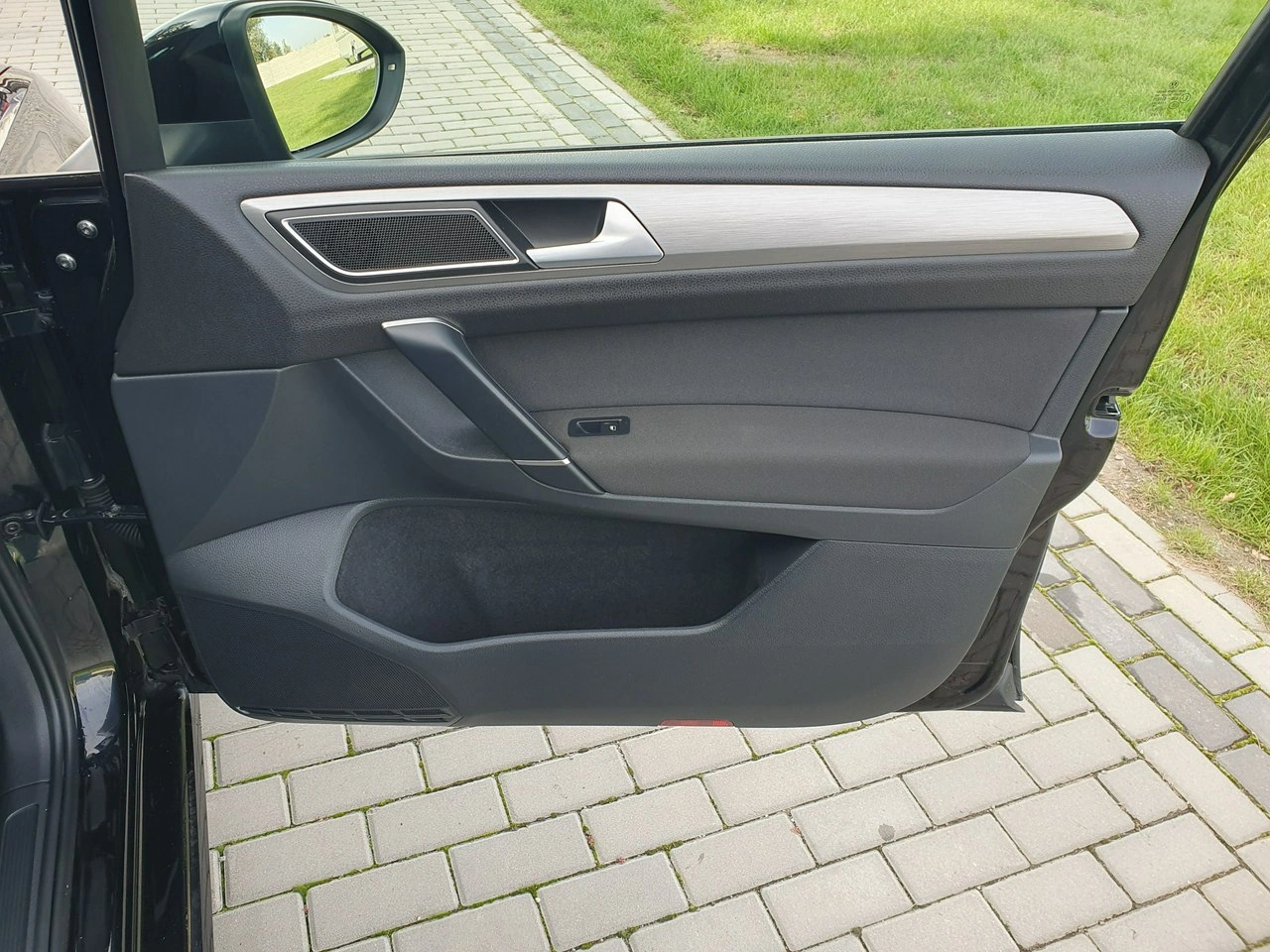 Volkswagen Golf Sportsvan - Zdjęcie 22