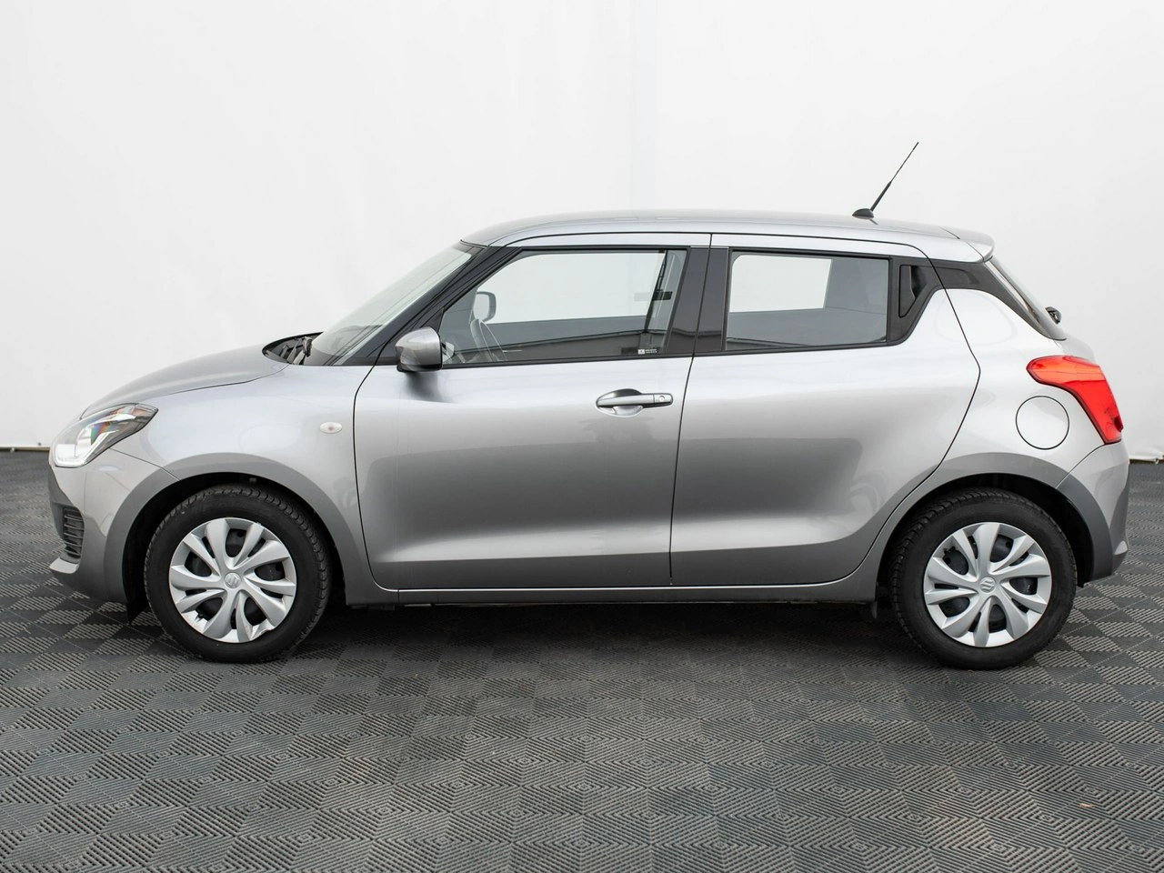 Suzuki Swift - Zdjęcie 7