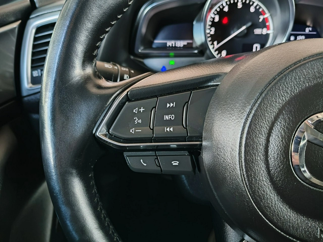 Mazda 3 - Zdjęcie 23