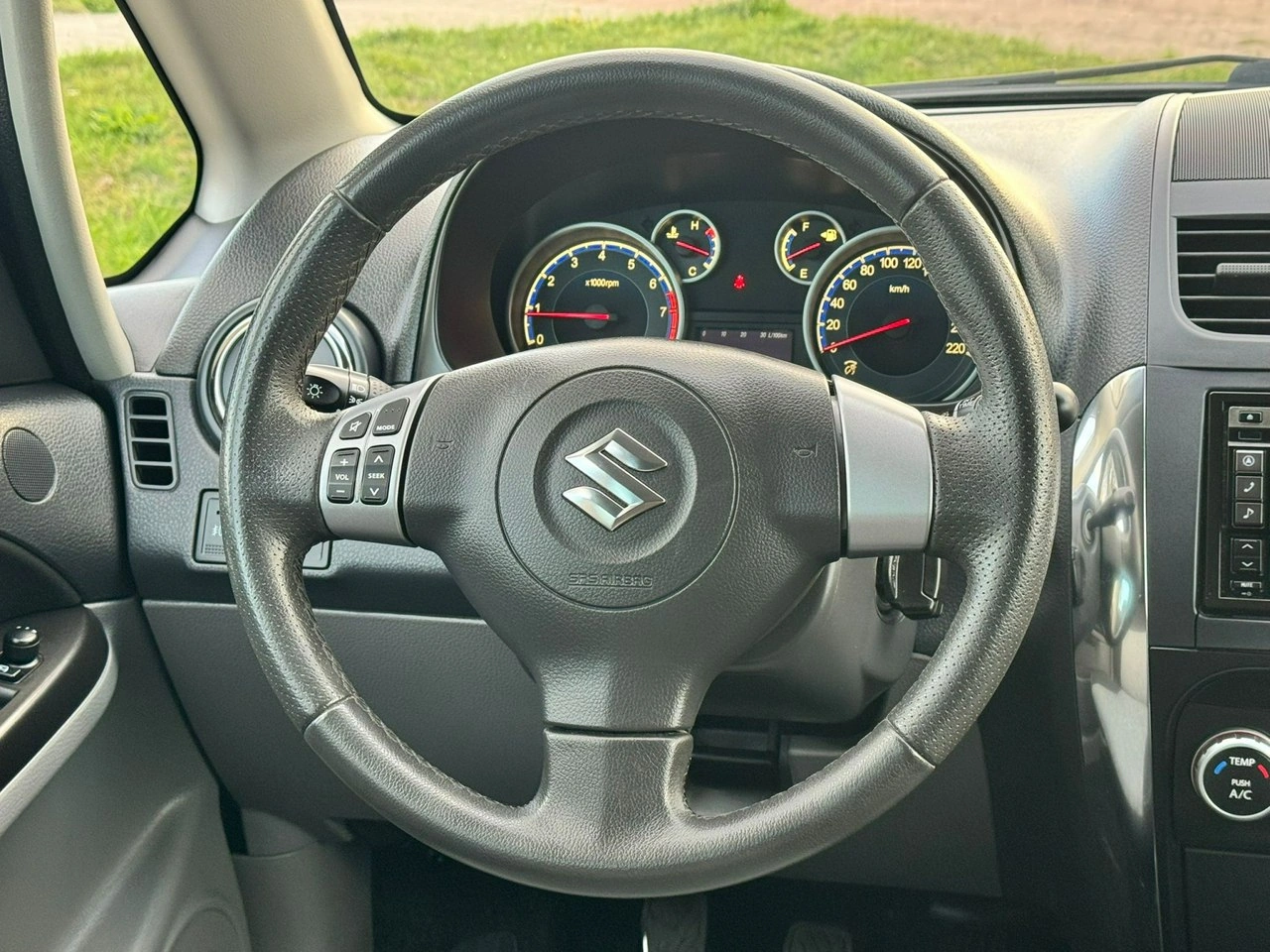 Suzuki SX4 - Zdjęcie 22
