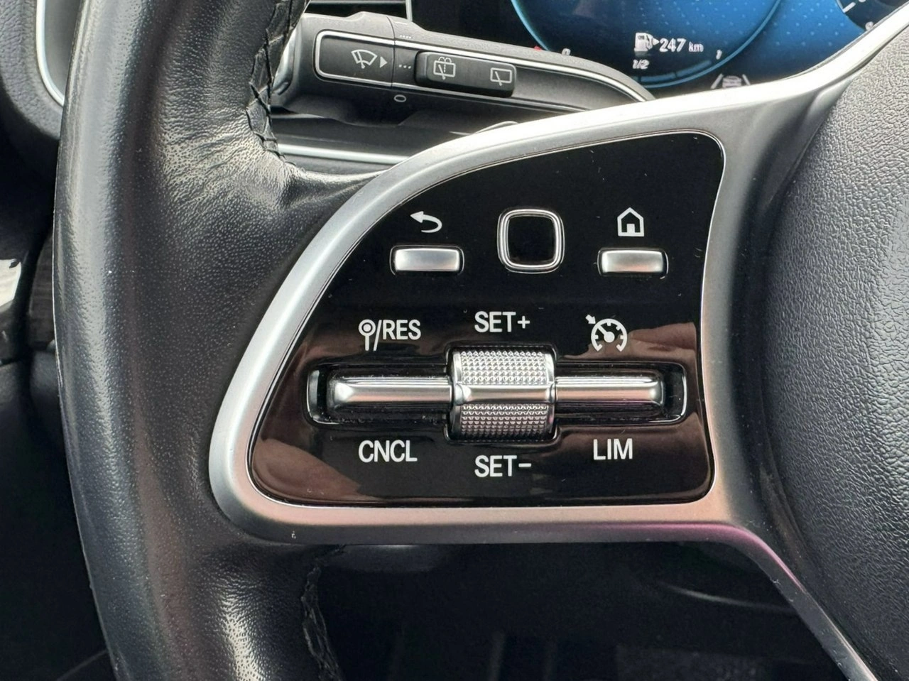 Mercedes GLE 300 - Zdjęcie 36