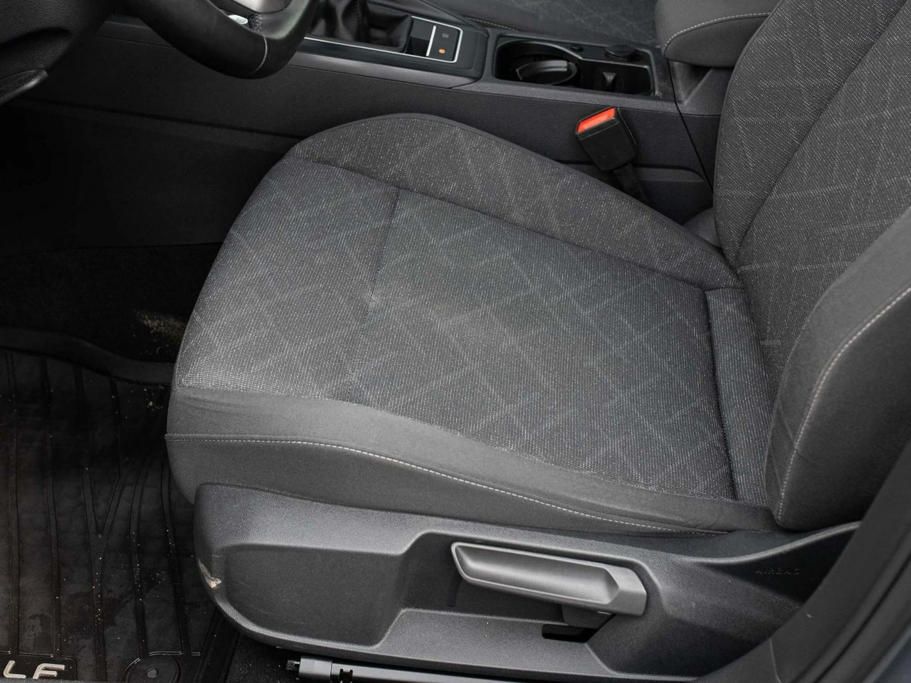 Volkswagen Golf - Zdjęcie 10