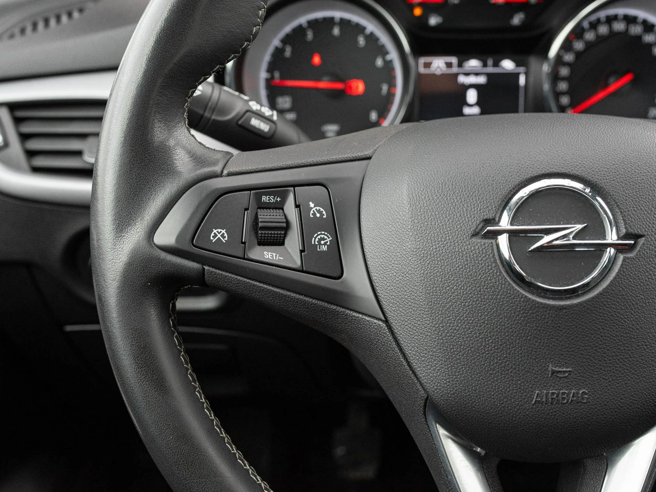 Opel Astra - Zdjęcie 13