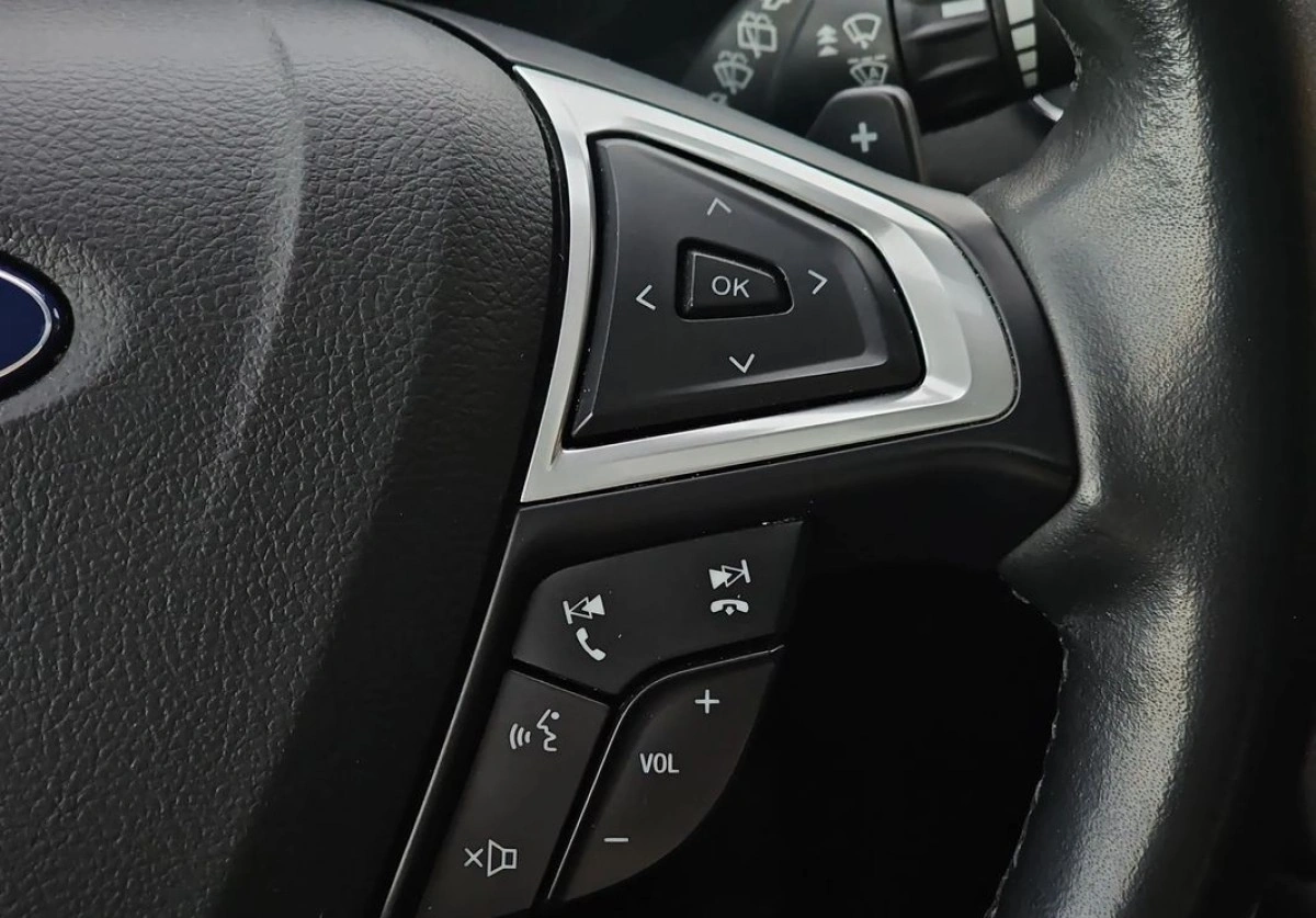 Ford Mondeo - Zdjęcie 20