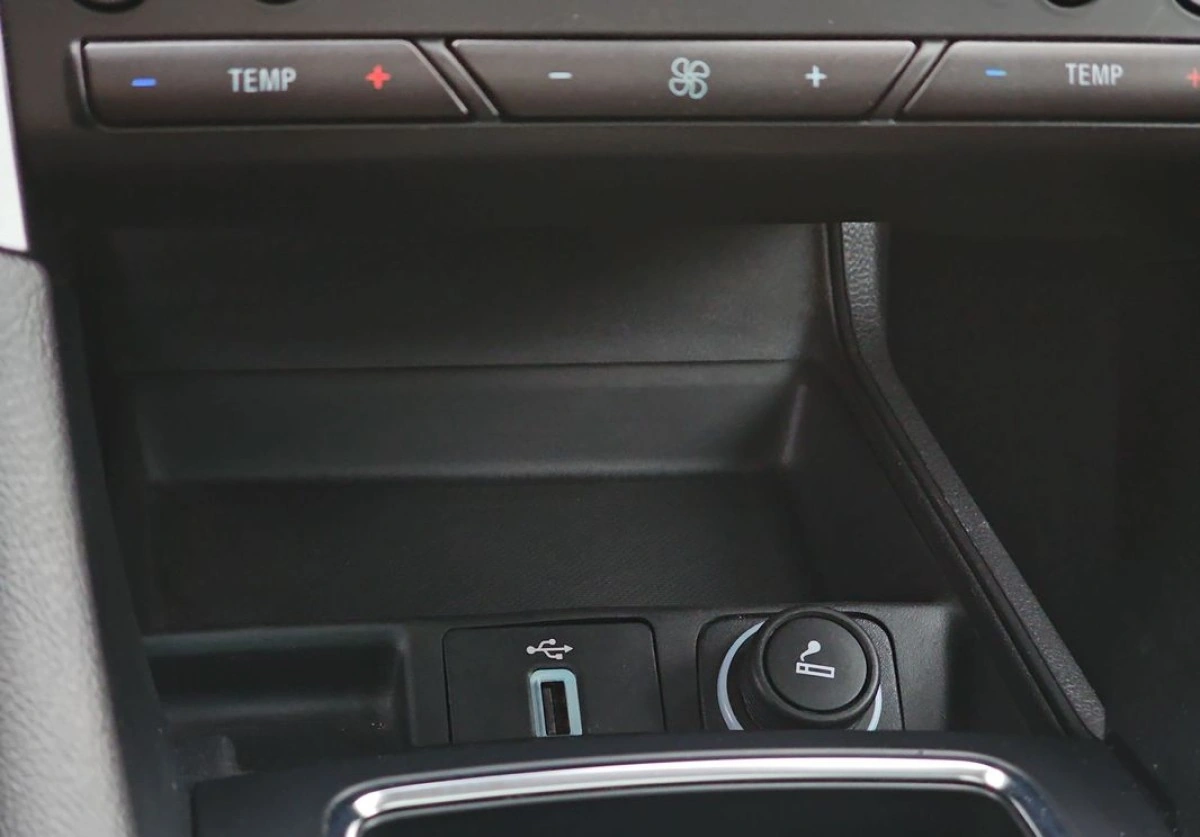 Ford Mondeo - Zdjęcie 31