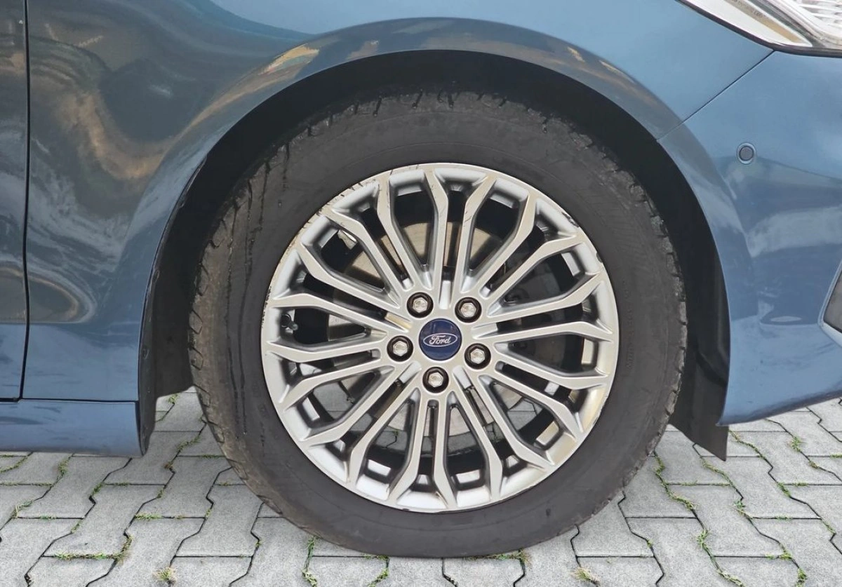 Ford Mondeo - Zdjęcie 35