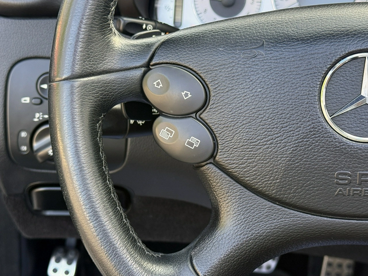 Mercedes CLK 350 - Zdjęcie 18
