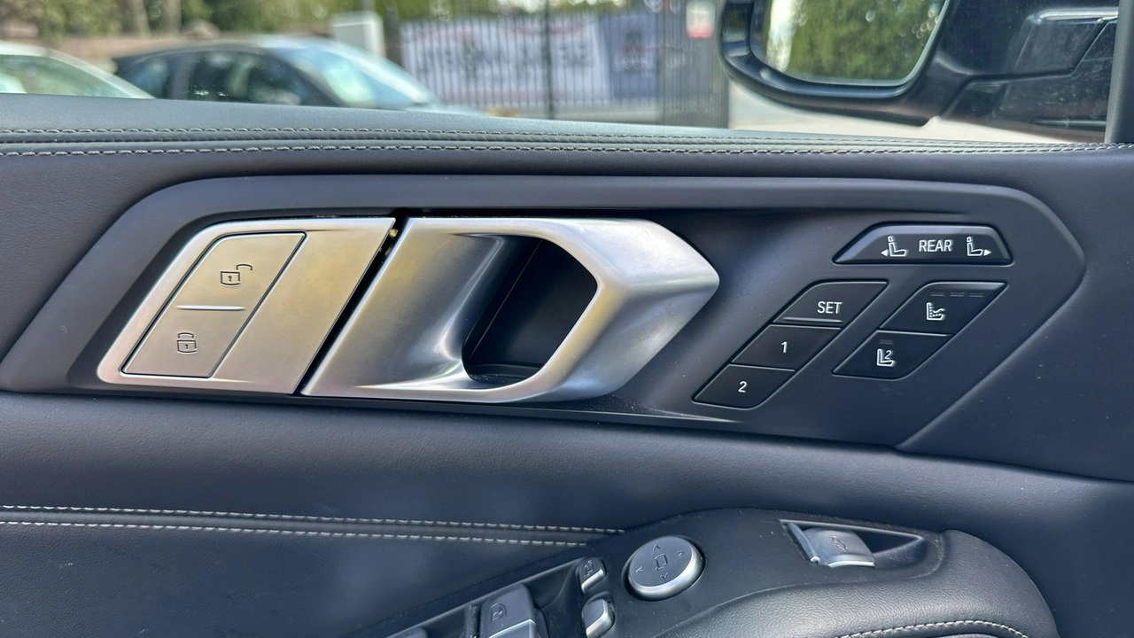 BMW X7 - Zdjęcie 11