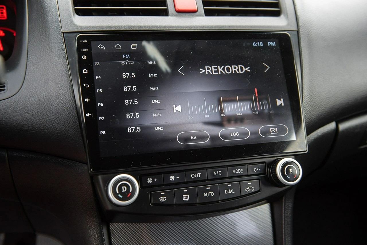 Honda Accord - Zdjęcie 21