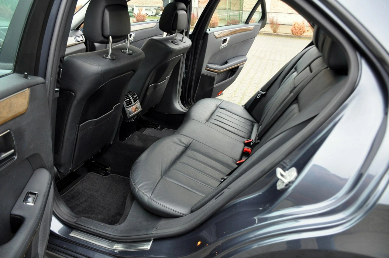 Mercedes E 350 - Zdjęcie 21