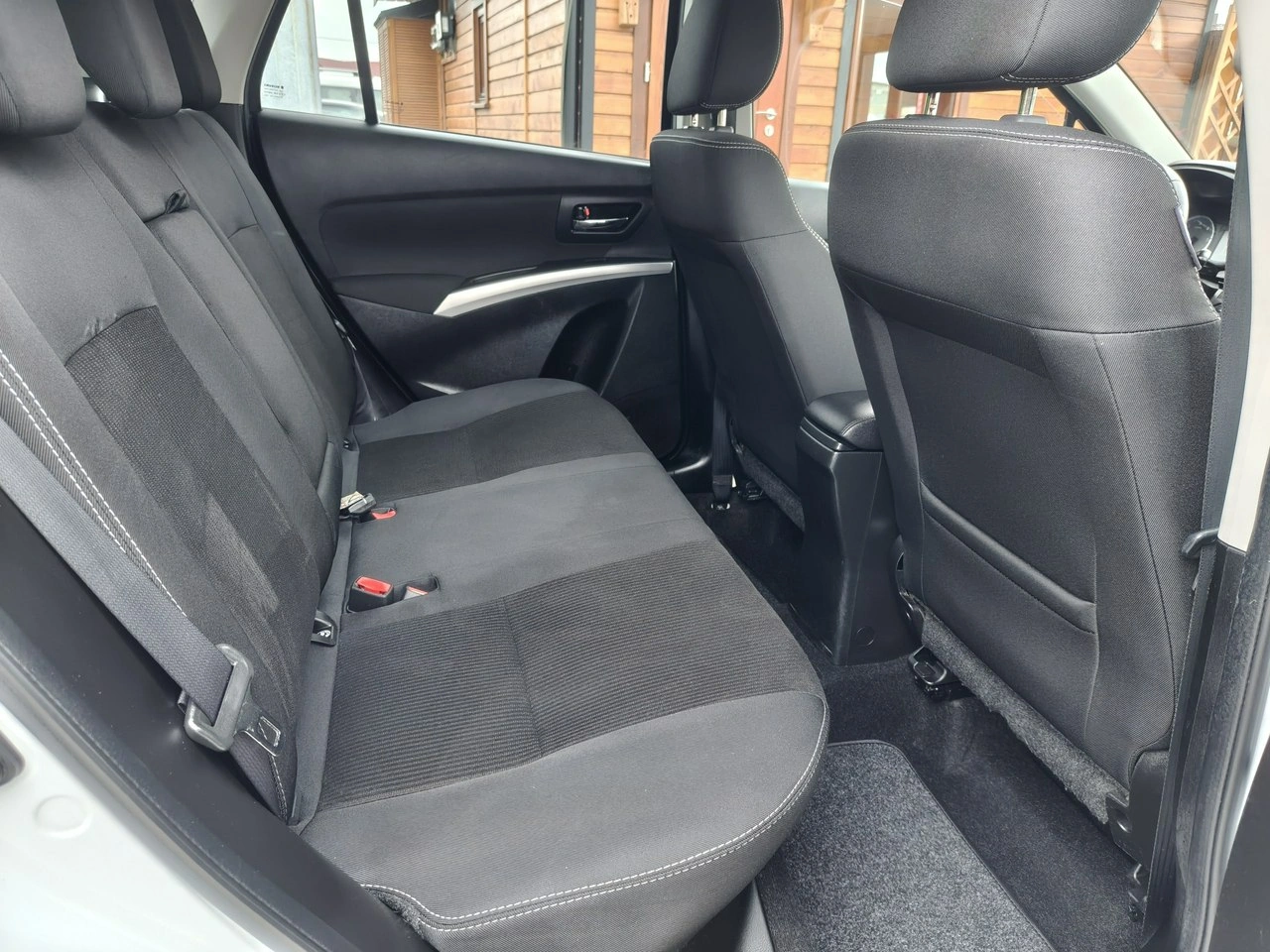 Suzuki SX4 S-Cross - Zdjęcie 22