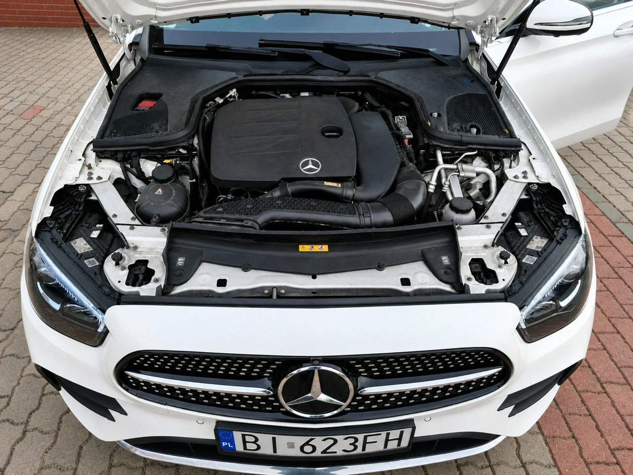 Mercedes E 200 - Zdjęcie 23