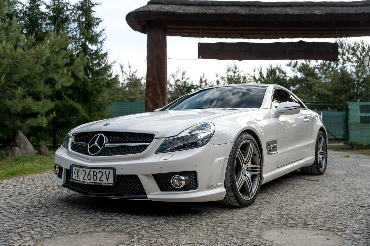 Mercedes SL 63 AMG - Zdjęcie 11