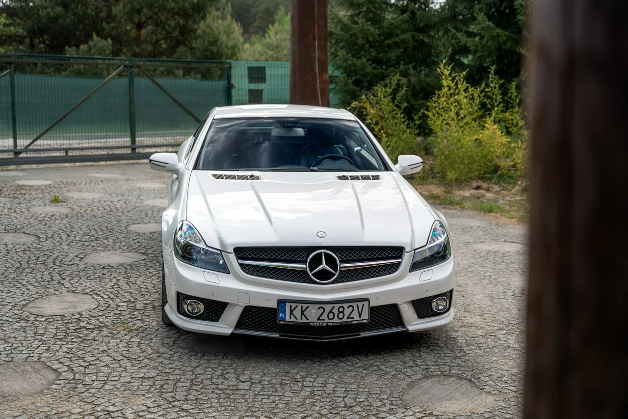 Mercedes SL 63 AMG - Zdjęcie 13