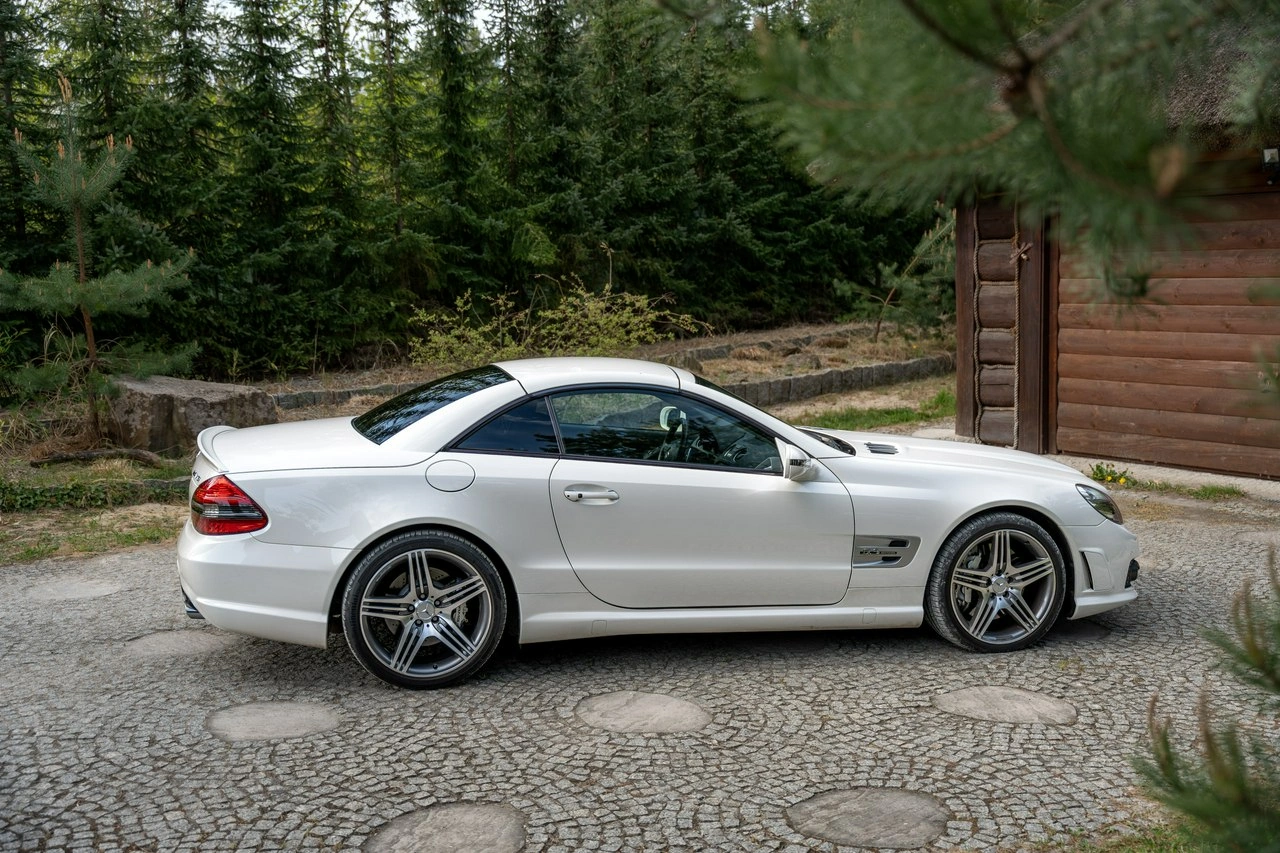 Mercedes SL 63 AMG - Zdjęcie 15