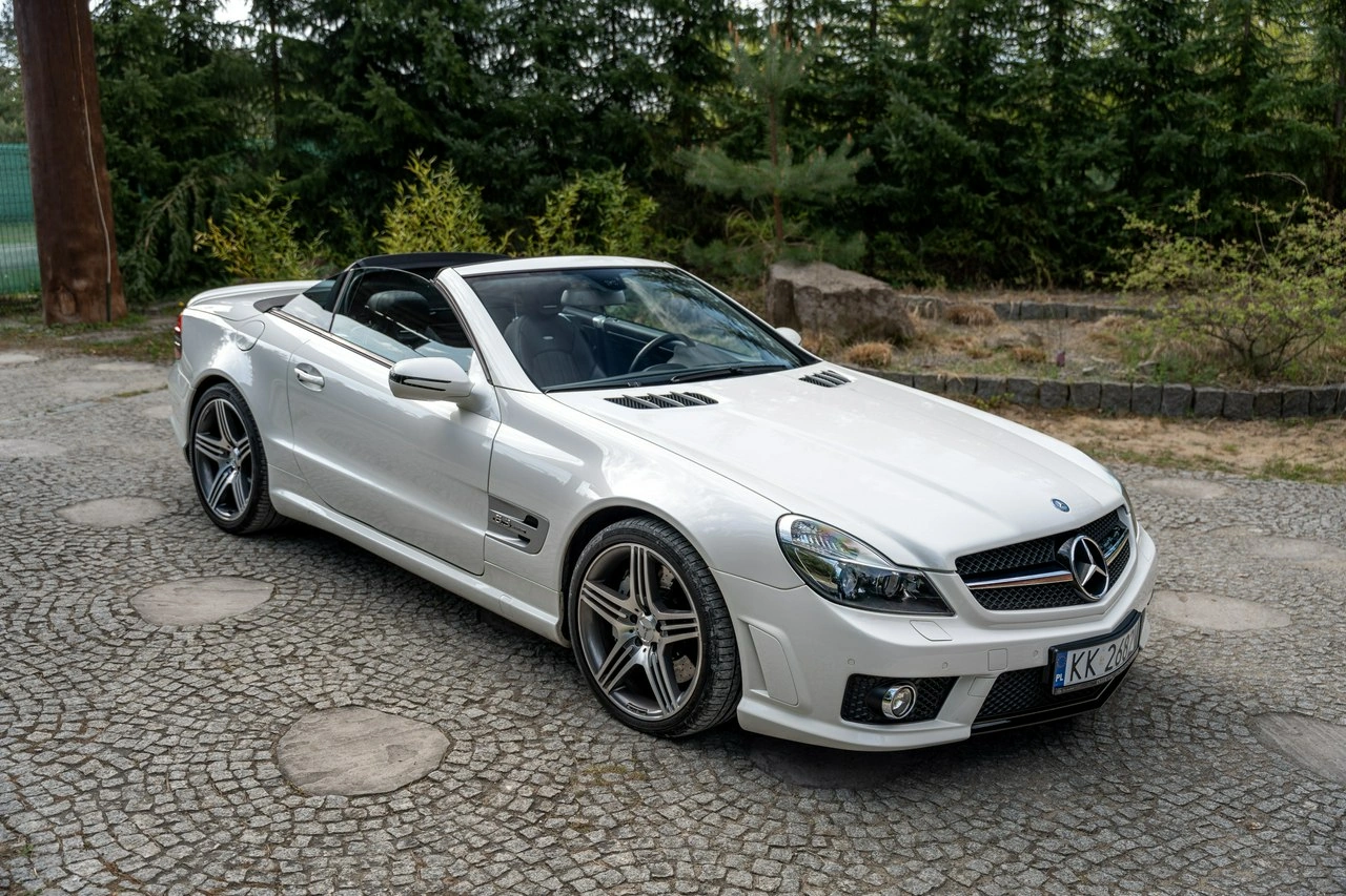 Mercedes SL 63 AMG - Zdjęcie 18