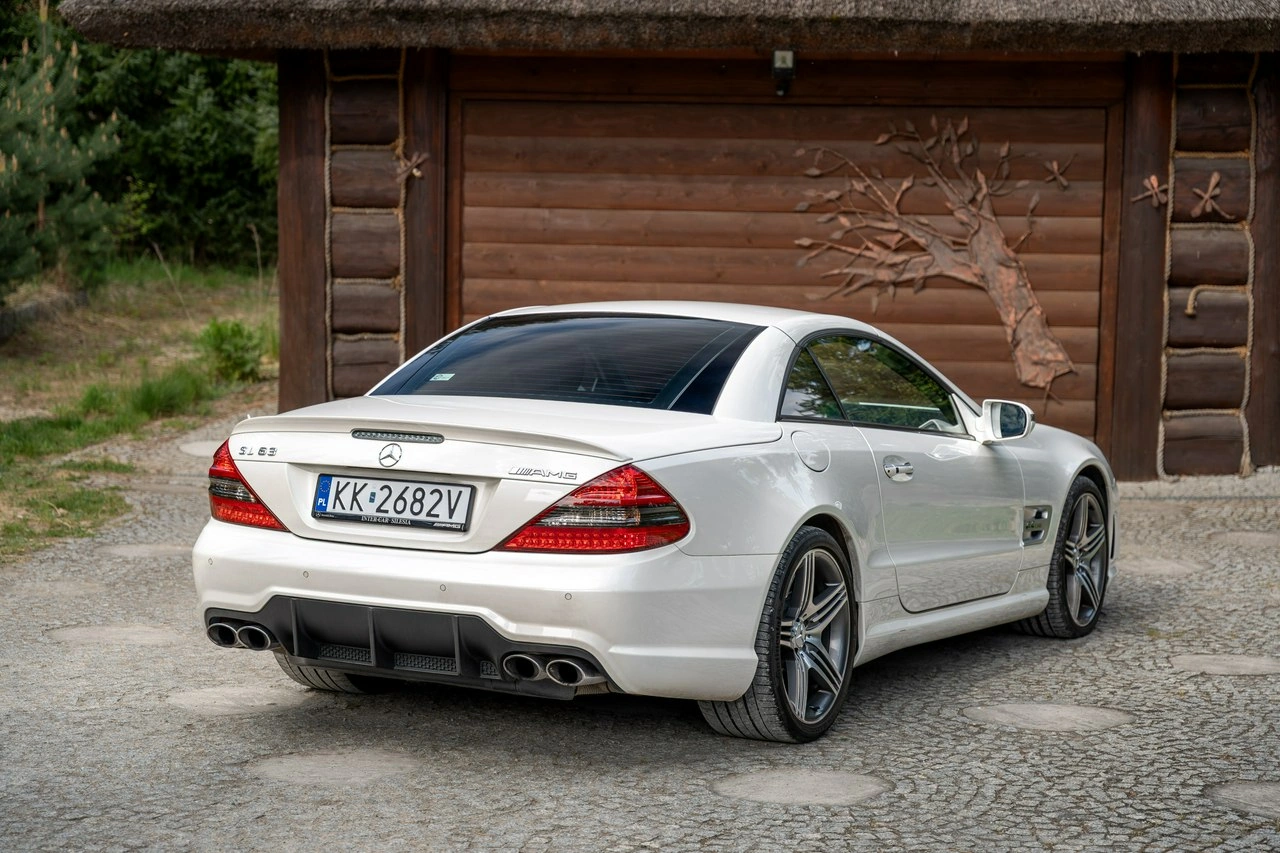 Mercedes SL 63 AMG - Zdjęcie 21