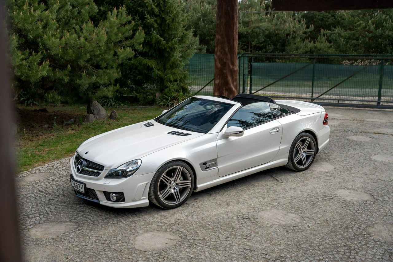 Mercedes SL 63 AMG - Zdjęcie 27