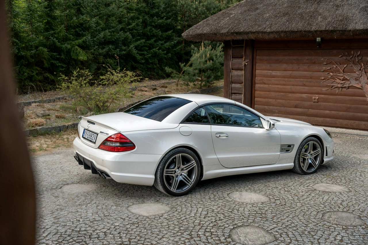 Mercedes SL 63 AMG - Zdjęcie 28