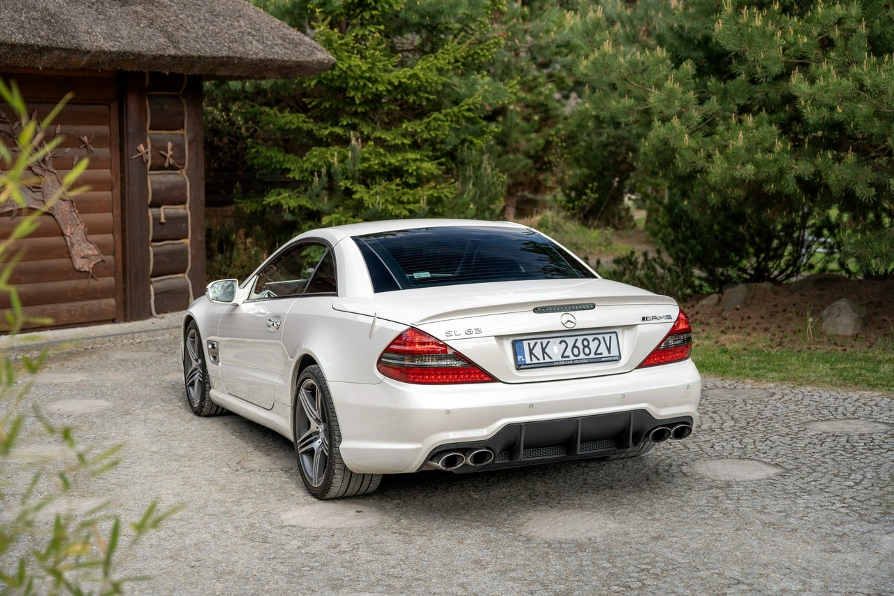 Mercedes SL 63 AMG - Zdjęcie 31