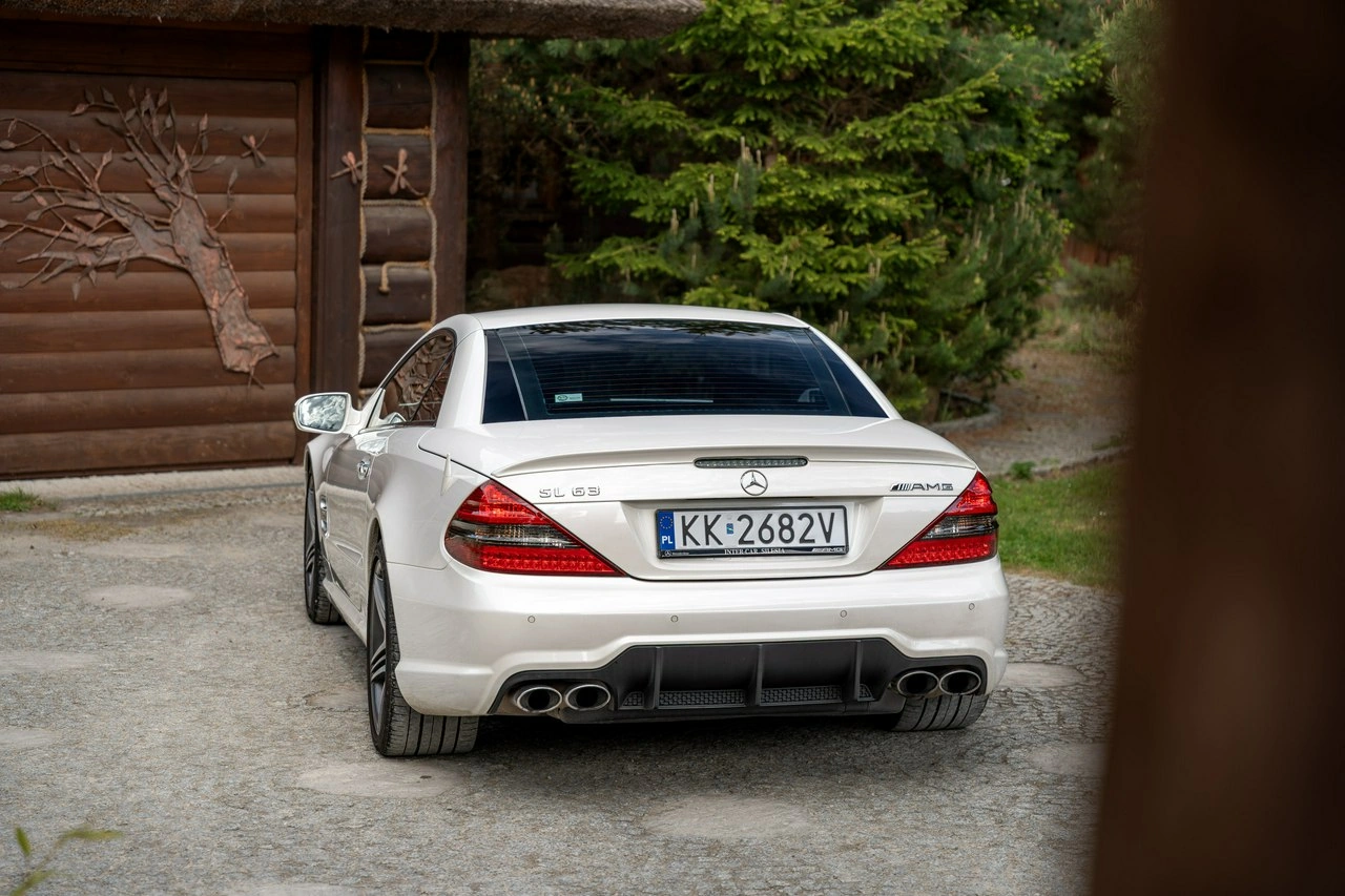 Mercedes SL 63 AMG - Zdjęcie 33