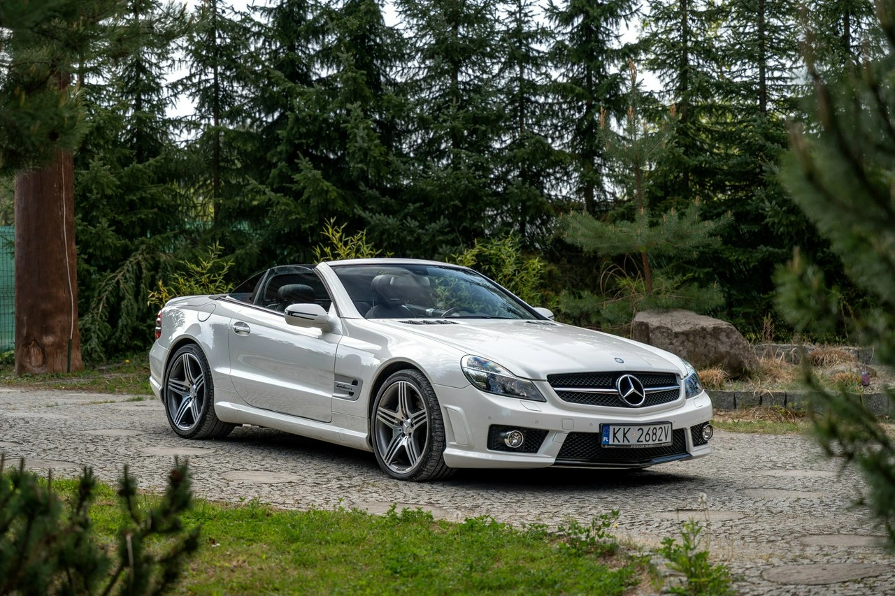Mercedes SL 63 AMG - Zdjęcie 38