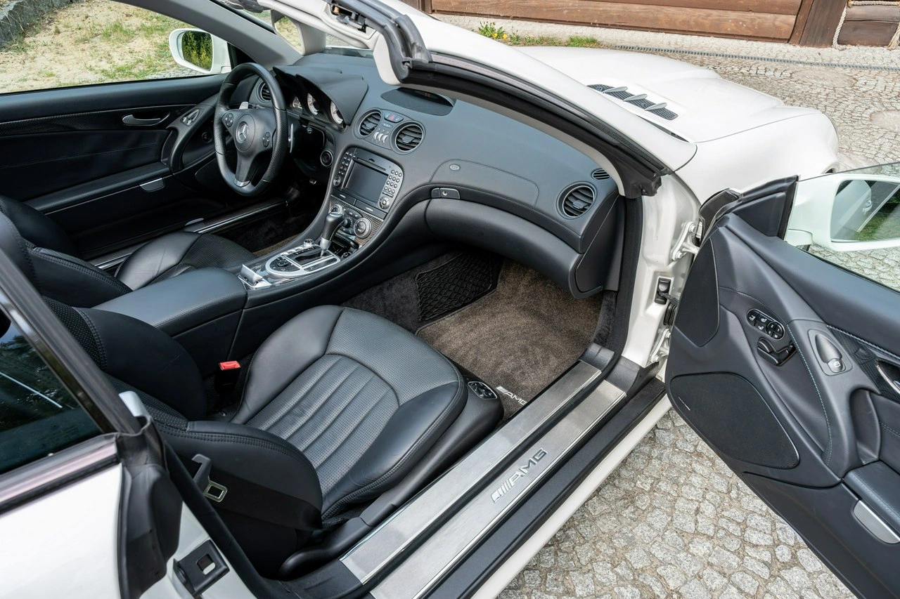 Mercedes SL 63 AMG - Zdjęcie 52