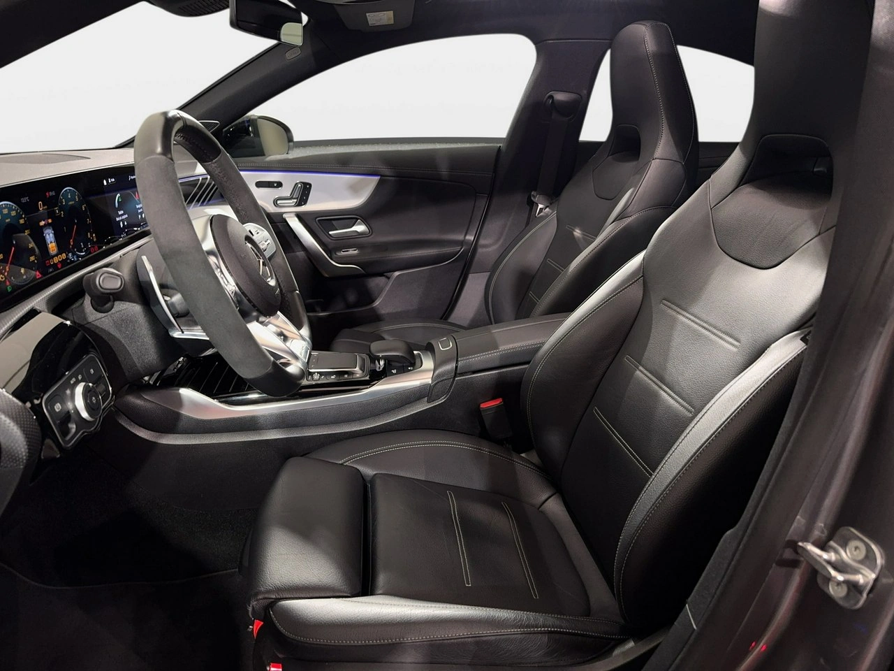 Mercedes CLA 35 AMG - Zdjęcie 11