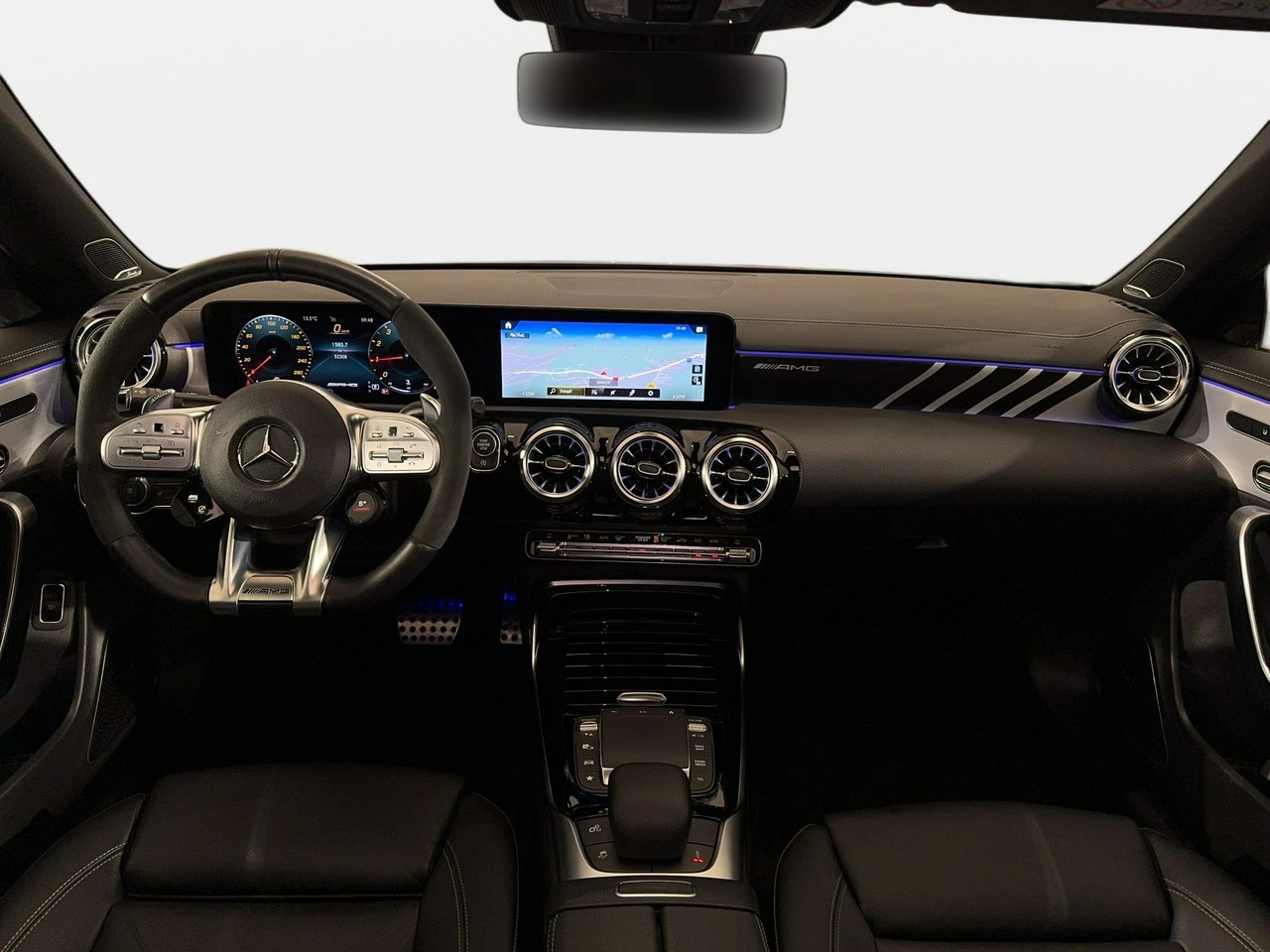 Mercedes CLA 35 AMG - Zdjęcie 18