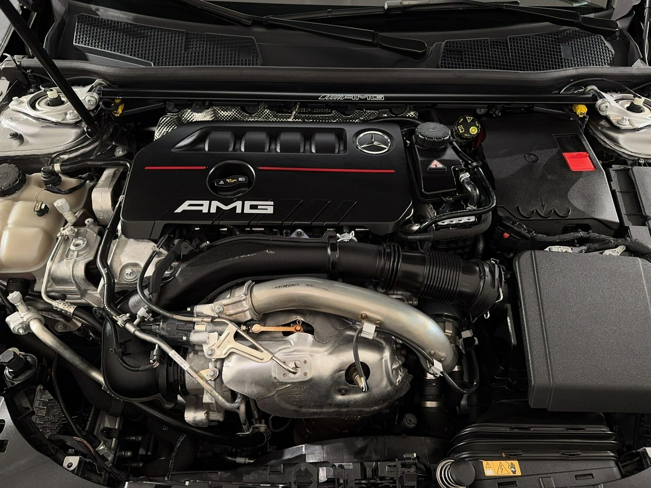 Mercedes CLA 35 AMG - Zdjęcie 37