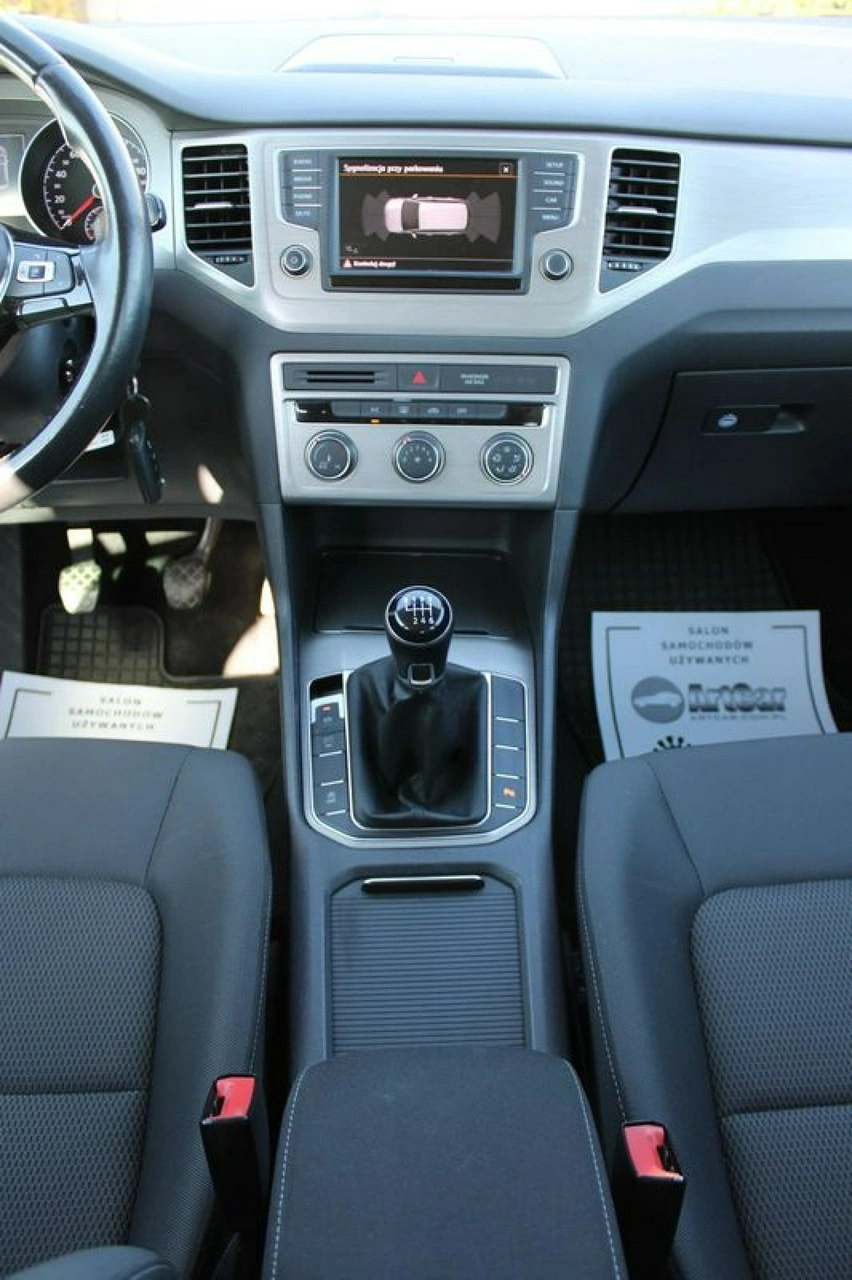 Volkswagen Golf Sportsvan - Zdjęcie 29