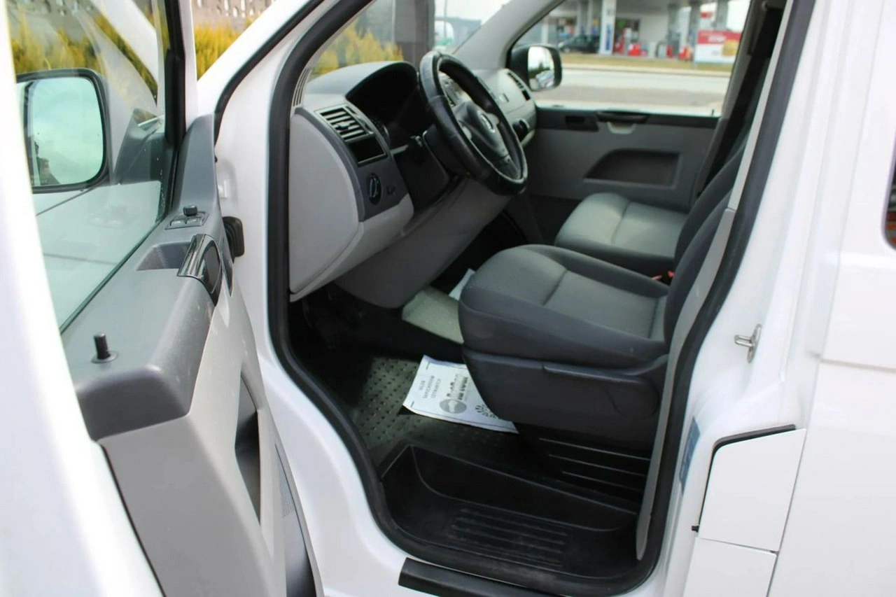 Volkswagen Transporter - Zdjęcie 18