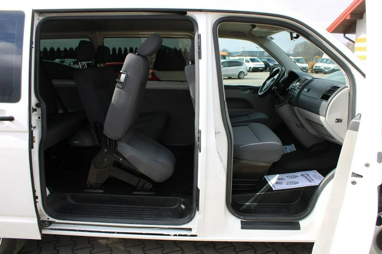 Volkswagen Transporter - Zdjęcie 22