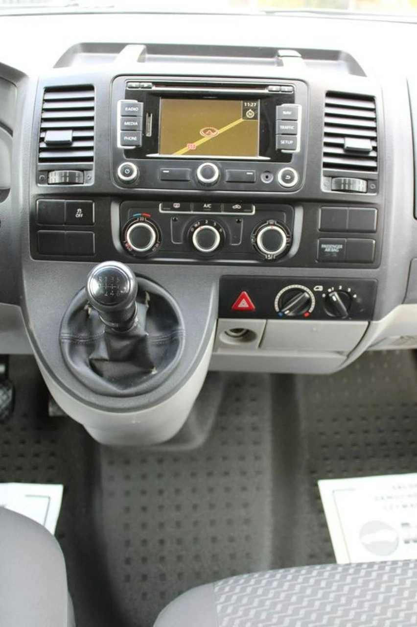 Volkswagen Transporter - Zdjęcie 24