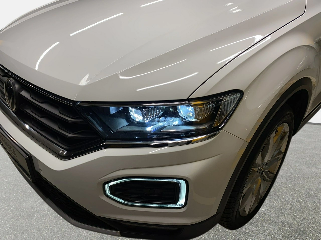 Volkswagen T-Roc - Zdjęcie 8