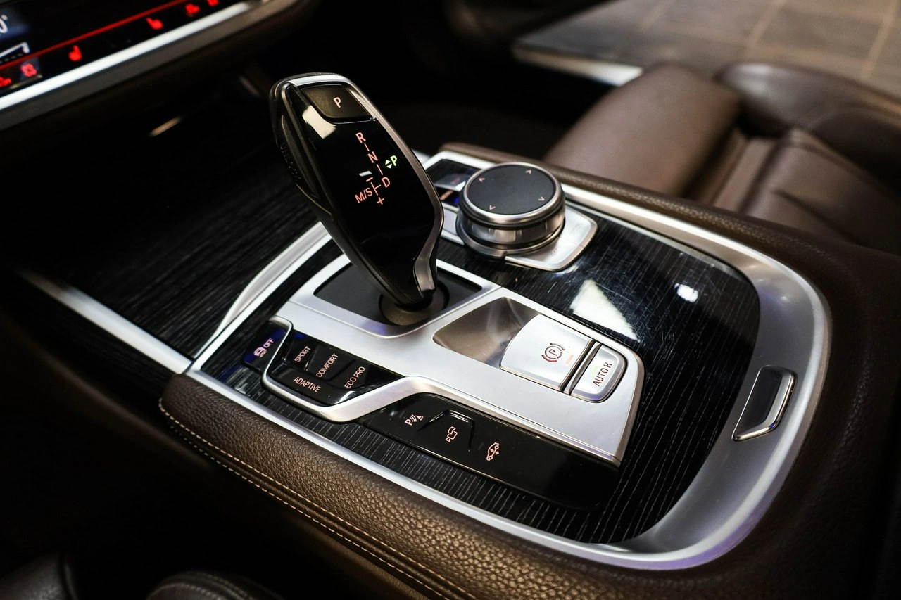 BMW 740 - Zdjęcie 27