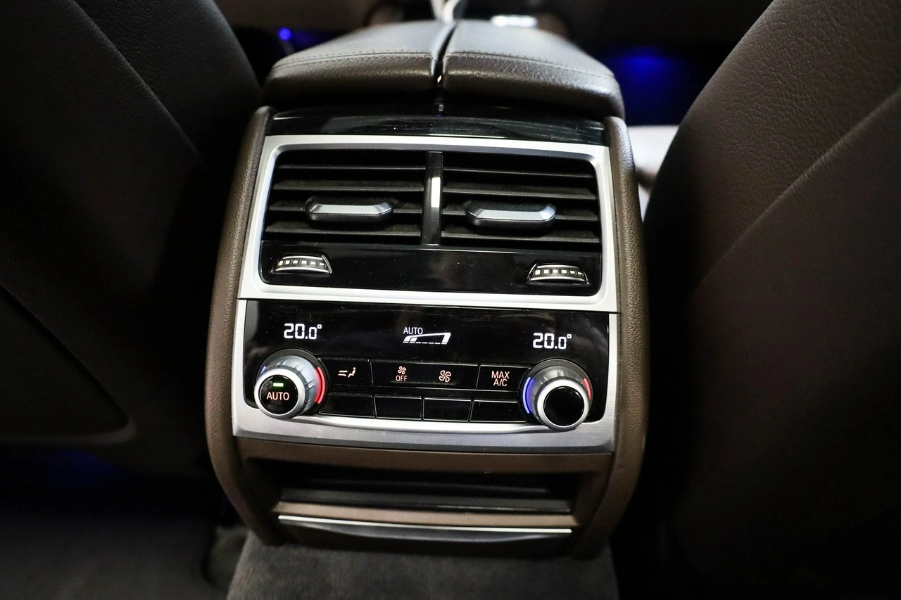 BMW 740 - Zdjęcie 33