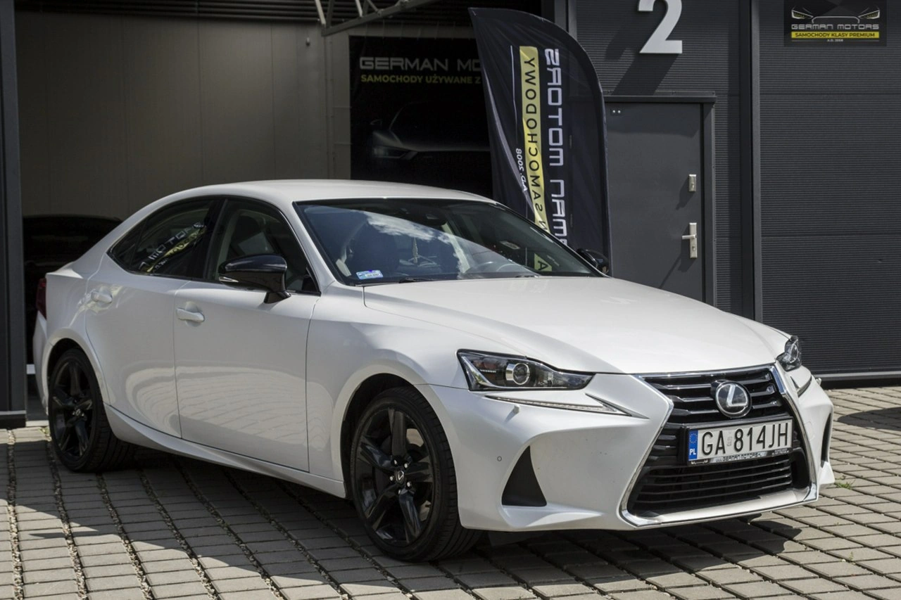 Lexus IS - Zdjęcie 11
